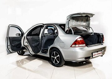 Nissan Almera Вид 5